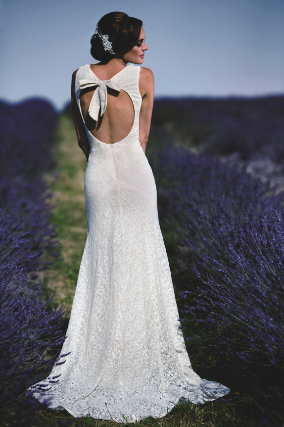 12 Beautiful Backless Wedding Dresses & Gowns