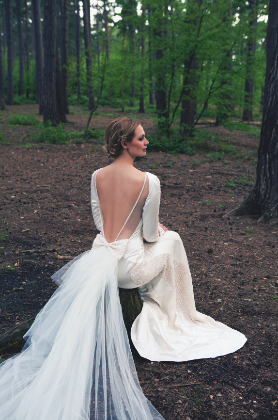river-backless-wedding-dress