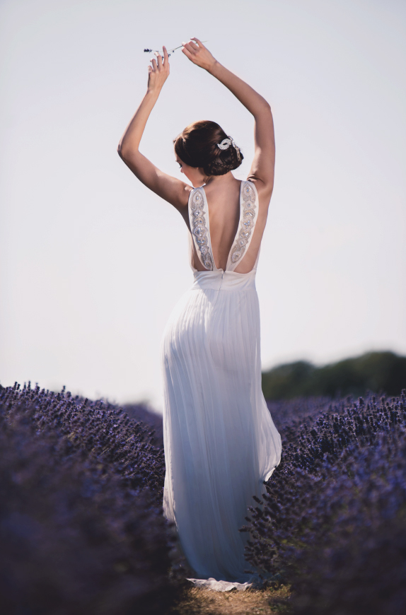 sonia-backless-wedding-dress