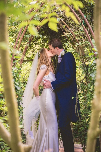 organic-silk-wedding-dress-veil