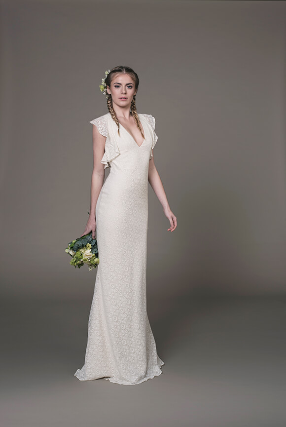 Brides Magazine : Luxurious Wedding dress Sample Sale in London lace wedding dress lace london