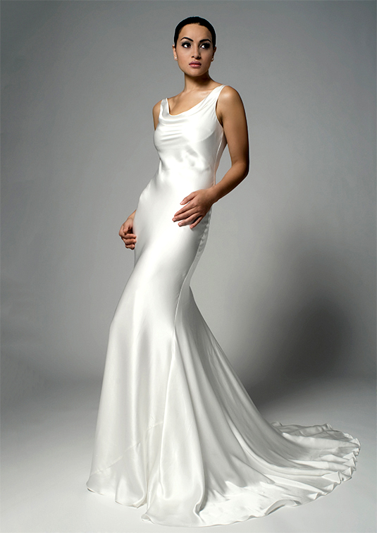 Choosing Between Sheath And Column Luxury Wedding Dress